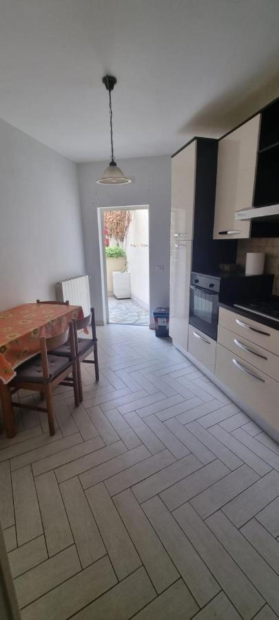 Appartamento Accogliente/Nuovo Livorno Luaran gambar